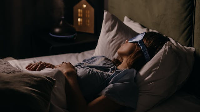 The Hidden Benefits of Waterproof Mattress Protectors for Parents and Adults