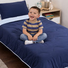 Reversible pastel blue coverless duvet